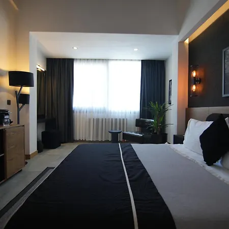 The Local House Ξενοδοχείο 5*