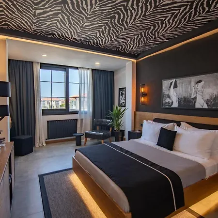 Hotel The Local House 5*