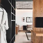The Local House 5* ألاتشاتي