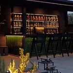 ホテル The Local House