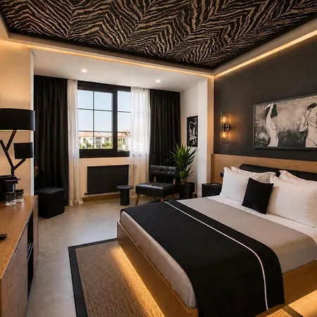 Hotel The Local House 5*