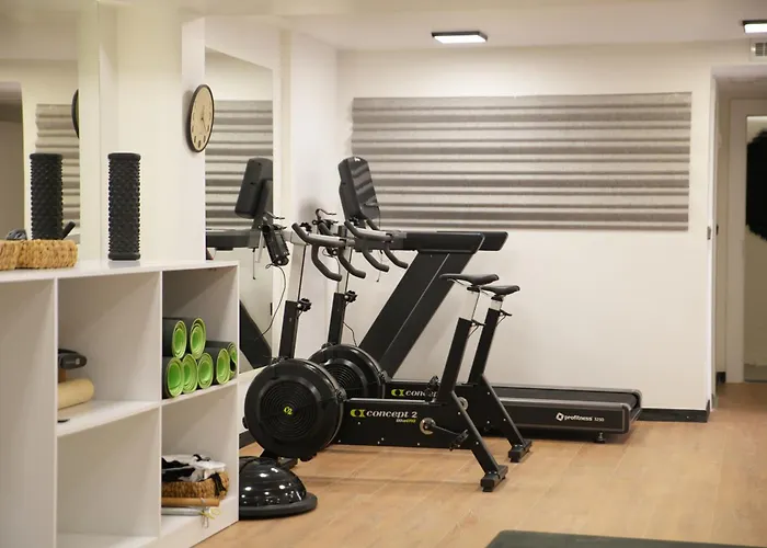 The Local House אלאקאטי