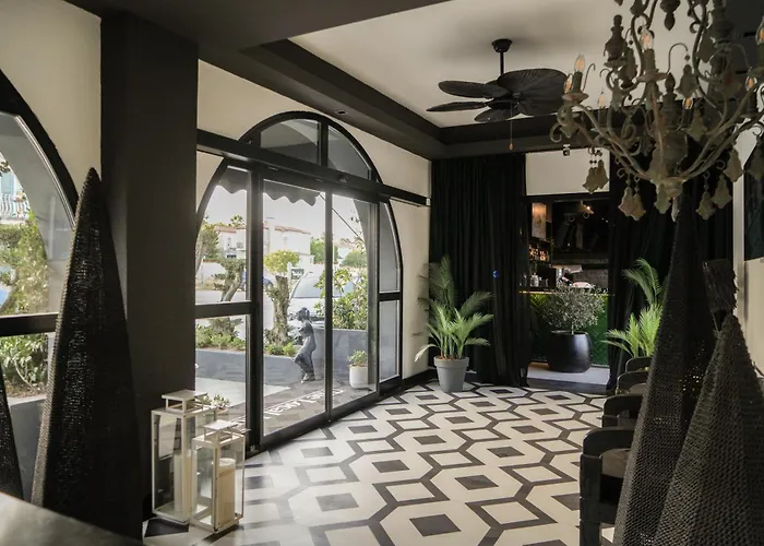 The Local House Hotel 5*