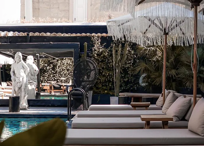 מלון The Local House אלאקאטי