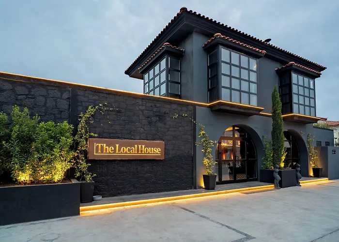 The Local House מלון 5*