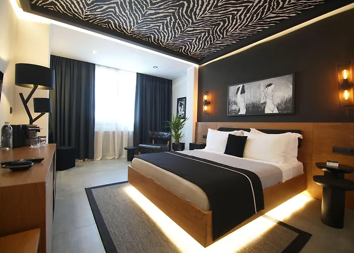 The Local House מלון 5*